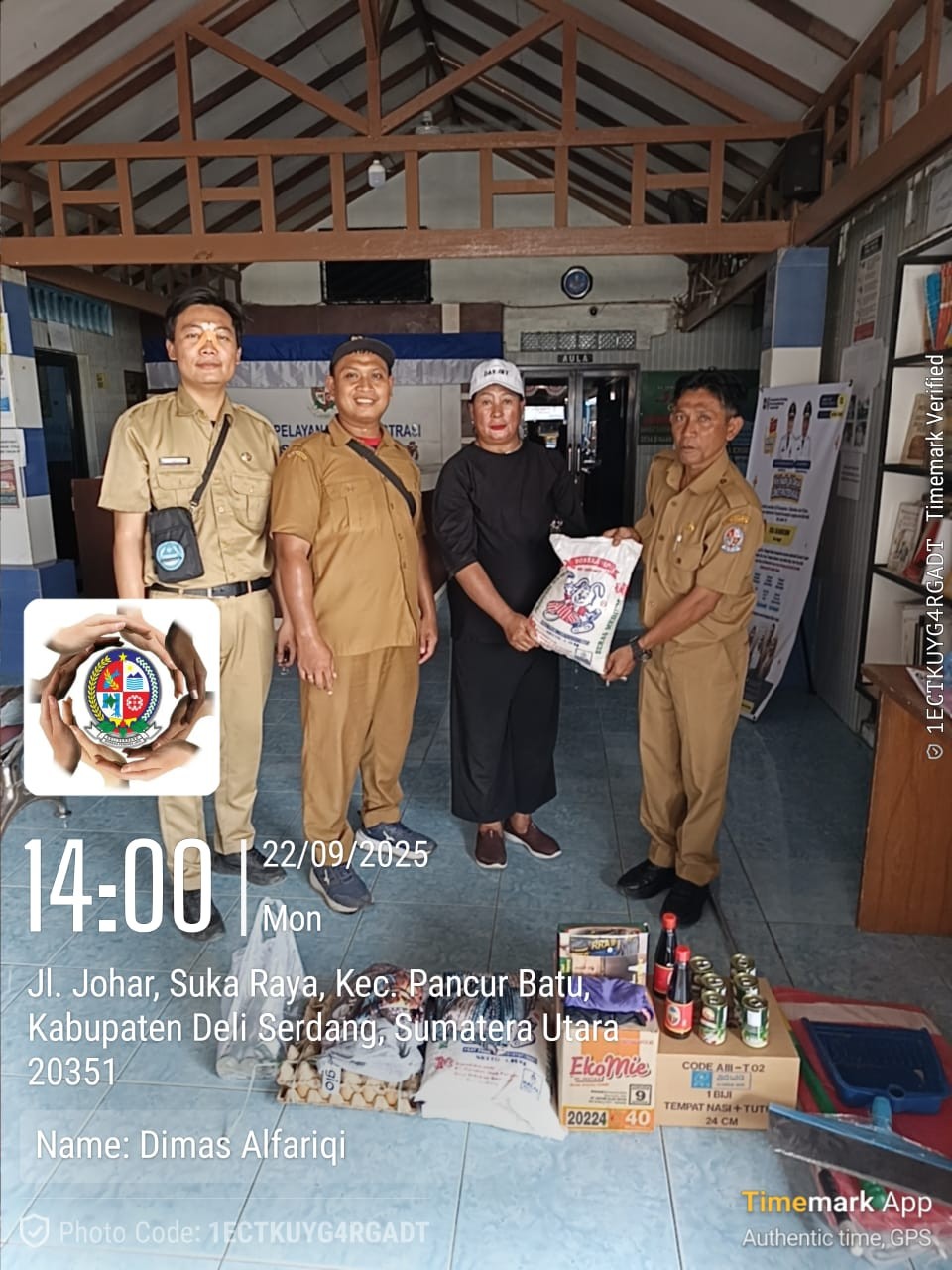 PENYERAHAN BANTUAN